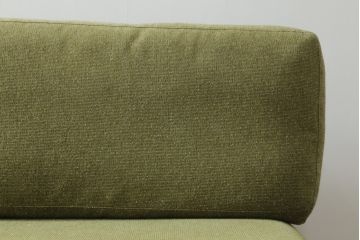中古　AKASE(旧アカセ木工)　MASTERWAL(マスターウォール)　DANISH SOFA(デニッシュソファ)　ウォールナット材　ゆったりとした座り心地が魅力的な3人掛けソファ(三人掛け、3P、トリプルソファ)(定価約38万円)(R-075102)