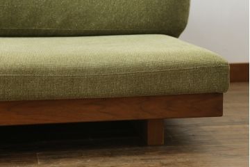 中古　AKASE(旧アカセ木工)　MASTERWAL(マスターウォール)　DANISH SOFA(デニッシュソファ)　ウォールナット材　ゆったりとした座り心地が魅力的な3人掛けソファ(三人掛け、3P、トリプルソファ)(定価約38万円)(R-075102)