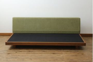 中古　AKASE(旧アカセ木工)　MASTERWAL(マスターウォール)　DANISH SOFA(デニッシュソファ)　ウォールナット材　ゆったりとした座り心地が魅力的な3人掛けソファ(三人掛け、3P、トリプルソファ)(定価約38万円)(R-075102)