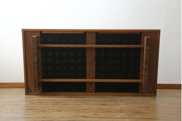 中古　AKASE(旧アカセ木工)　MASTERWAL(マスターウォール)　DANISH SOFA(デニッシュソファ)　ウォールナット材　ゆったりとした座り心地が魅力的な3人掛けソファ(三人掛け、3P、トリプルソファ)(定価約38万円)(R-075102)