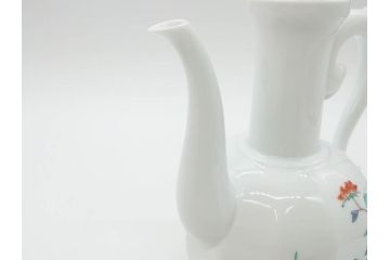 重要無形文化財　人間国宝　十四代　酒井田柿右衛門　錦　岩牡丹文　職人のこだわりが詰まった素敵なデザインの水注(水差し、水次、茶道具、煎茶道具、共箱付き)(R-075120)