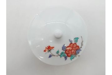 重要無形文化財　人間国宝　十四代　酒井田柿右衛門　錦　牡丹鳥文　上品な和の空間を演出する茶器セット(土瓶、急須、湯呑み5客、湯のみ茶碗、蓋付、茶道具、和食器、色絵、共箱付き)(R-075121)