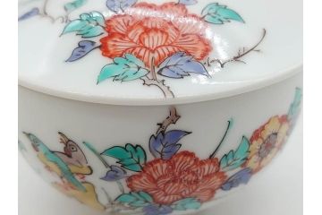 重要無形文化財　人間国宝　十四代　酒井田柿右衛門　錦　牡丹鳥文　上品な和の空間を演出する茶器セット(土瓶、急須、湯呑み5客、湯のみ茶碗、蓋付、茶道具、和食器、色絵、共箱付き)(R-075121)