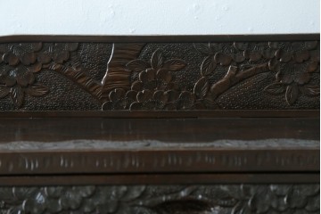 和製ヴィンテージ　軽井沢彫り　桜の彫刻が美しいライティングビューロー　(R-075141)