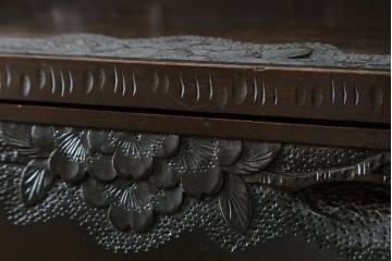 和製ヴィンテージ　軽井沢彫り　桜の彫刻が美しいライティングビューロー　(R-075141)