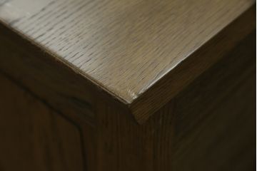 中古　美品　楢(ナラ)材　高山デザイン　モダンな佇まいが魅力的な水屋箪笥サイドボード(食器棚、サイドキャビネット、収納棚、戸棚)(R-075143)