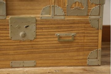 和製アンティーク　激レア!!　洋白金具のモダンで上質な総桐小箪笥(和タンス、収納箪笥、整理たんす、時代箪笥、総桐箪笥、総桐たんす、引き出し)(R-075144)