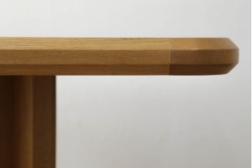 中古　美品　ラグジュアリーブランド　ローマン アンド ウィリアムス ギルド(ROMAN AND WILLIAMS GUILD)　オーク材　シンプルながらも拘りあるデザインが魅力的なスクエアテーブル(カフェテーブル、サイドテーブル、コーヒーテーブル)(定価約55万円)(R-075145)
