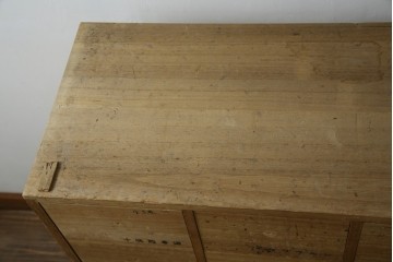 中古　総桐材　引き出し20杯!細かな収納に便利な薬箪笥　(R-075174)