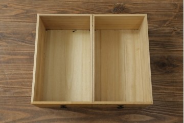 中古　総桐材　引き出し20杯!細かな収納に便利な薬箪笥　(R-075174)