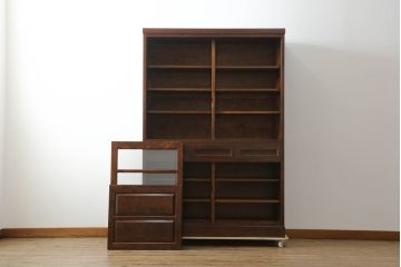 中古　松本民芸家具　高山デザイン　落ち着きのある佇まいが魅力的な特注デザインのT型食器棚(水屋箪笥、戸棚、収納棚、キャビネット)(定価約75万円)(R-075175)