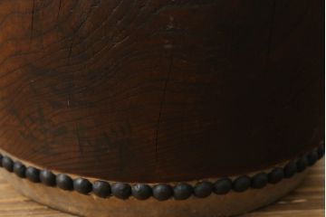 アンティーク　経年を感じる風合いが魅力の和太鼓(刳り貫き太鼓、くり貫き太鼓、大太鼓、和楽器)(R-075176)