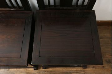 中古　広島県　博永家具　キャスター付き　シックな色合いが魅力的な収納付き板座チェア2脚セット(ダイニングチェア、椅子、イス)(定価2脚で約24万円)(R-075180)