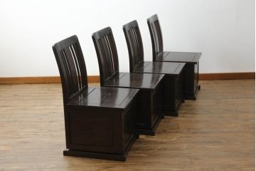 中古　広島県　博永家具　キャスター付き　シックな色合いが魅力的な収納付き板座チェア4脚セット(ダイニングチェア、椅子、イス)(定価4脚で約48万円)(R-075181)