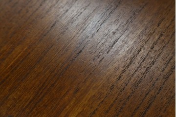 和製ヴィンテージ　総桐箪笥を北欧デザインにリメイク!モダンな脚付きローチェスト　(R-075182)