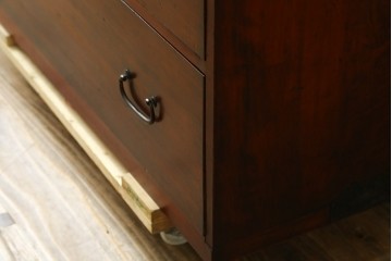和製アンティーク　前面檜(ヒノキ)材のシンプルなローチェスト　(R-075184)