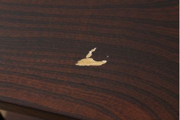 中古　美品!!　岩谷堂箪笥　深い木の色味とあられ金具が美しい飾り棚(茶棚、収納棚、戸棚)(R-075189)