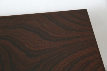 中古　美品!!　岩谷堂箪笥　深い木の色味とあられ金具が美しい飾り棚　(R-075189)