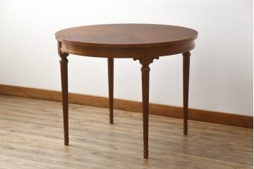 中古　美品　DREXEL HERITAGE(ドレクセルヘリテイジ)　Et Cetera(エトセトラ)　スラリと伸びた脚が目を惹く小振りなサイズのラウンドテーブル(ダイニングテーブル、丸テーブル、コーヒーテーブル、カフェテーブル)(R-075190)