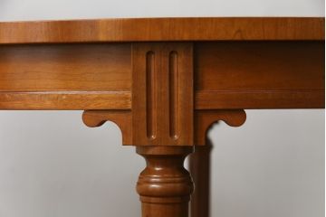 中古　美品　DREXEL HERITAGE(ドレクセルヘリテイジ)　Et Cetera(エトセトラ)　スラリと伸びた脚が目を惹く小振りなサイズのラウンドテーブル(ダイニングテーブル、丸テーブル、コーヒーテーブル、カフェテーブル)(R-075190)