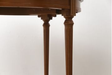 中古　美品　DREXEL HERITAGE(ドレクセルヘリテイジ)　Et Cetera(エトセトラ)　スラリと伸びた脚が目を惹く小振りなサイズのラウンドテーブル(ダイニングテーブル、丸テーブル、コーヒーテーブル、カフェテーブル)(R-075190)