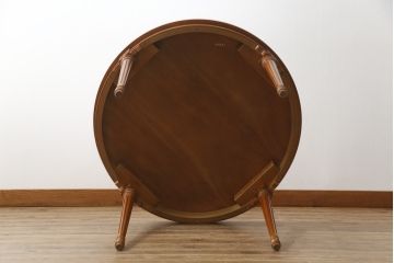 中古　美品　DREXEL HERITAGE(ドレクセルヘリテイジ)　Et Cetera(エトセトラ)　スラリと伸びた脚が目を惹く小振りなサイズのラウンドテーブル(ダイニングテーブル、丸テーブル、コーヒーテーブル、カフェテーブル)(R-075190)