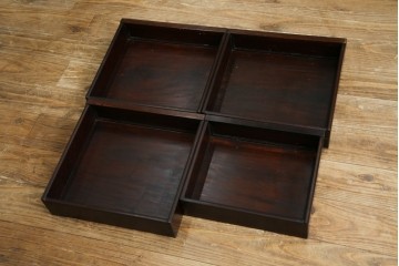 和製ヴィンテージ　花梨(カリン)材　象嵌入り　品の良い螺鈿(ラデン)が美しい飾り棚　(R-075191)