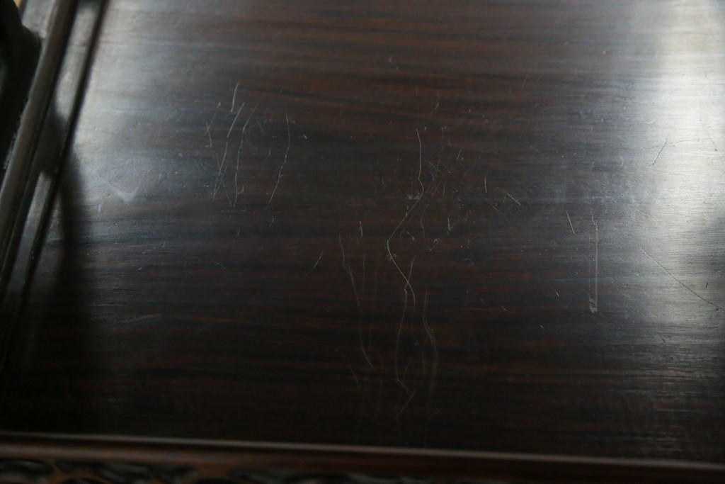 和製ヴィンテージ　花梨(カリン)材　象嵌入り　品の良い螺鈿(ラデン)が美しい飾り棚　(R-075191)