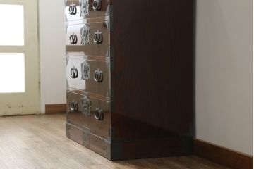 中古　美品!!　岩谷堂箪笥　別注　華塗り(木地呂塗り)　立派な手打ち金具が和の雰囲気を高める和箪笥(収納箪笥、衣装箪笥、引き出し、サイドチェスト)(定価約160万円)(R-075194)