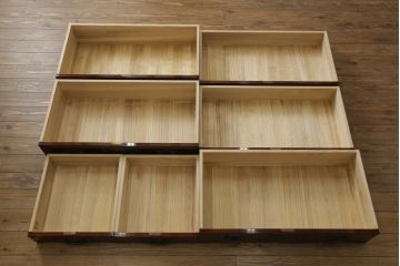 中古　美品!!　岩谷堂箪笥　別注　華塗り(木地呂塗り)　立派な手打ち金具が和の雰囲気を高める和箪笥(収納箪笥、衣装箪笥、引き出し、サイドチェスト)(定価約160万円)(R-075194)