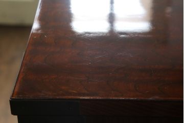 中古　美品!!　岩谷堂箪笥　別注　華塗り(木地呂塗り)　立派な手打ち金具が和の雰囲気を高める和箪笥(収納箪笥、衣装箪笥、引き出し、サイドチェスト)(定価約160万円)(R-075194)