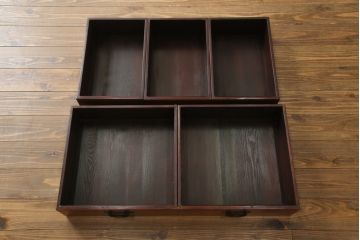 和製ビンテージ　美品　楡(ニレ)材　明るい木の色味と杢目が美しい水屋箪笥(戸棚、収納棚、食器棚、ヴィンテージ)(R-075196)