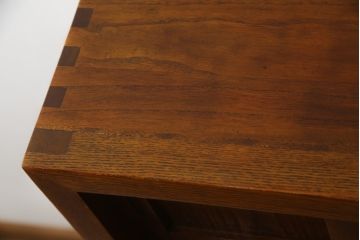 和製ビンテージ　美品　楡(ニレ)材　明るい木の色味と杢目が美しい水屋箪笥(戸棚、収納棚、食器棚、ヴィンテージ)(R-075196)