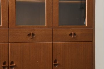 和製ビンテージ　日田工芸　チーク材　モダンな北欧デザインが素敵なキャビネット(食器棚、カップボード、収納棚、戸棚、飾り棚、ヴィンテージ)(R-075199)