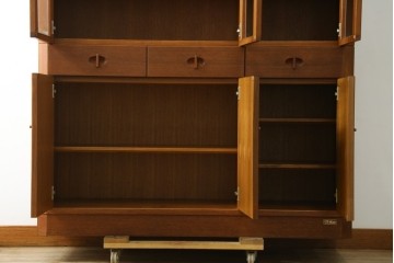 和製ヴィンテージ　日田工芸　チーク材　北欧デザインのキャビネット　(R-075199)