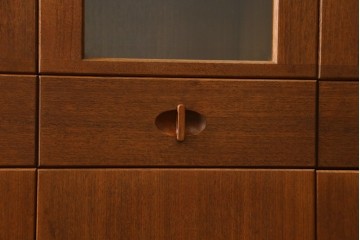 和製ヴィンテージ　日田工芸　チーク材　北欧デザインのキャビネット　(R-075199)
