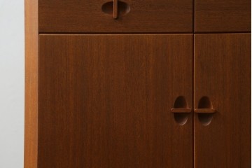 和製ヴィンテージ　日田工芸　チーク材　北欧デザインのキャビネット　(R-075199)