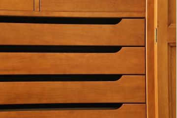 中古　美品　横浜クラシック家具　ダニエル(daniel)　Etranger(エトランジェ)　E-102　クラシカルな佇まいの和タンス(和箪笥、着物箪笥、衣装箪笥、引き出し)(R-075266)