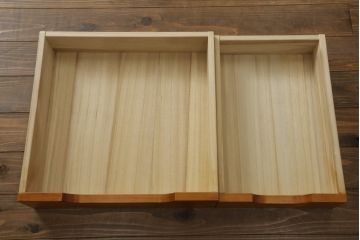 中古　美品　横浜クラシック家具　ダニエル(daniel)　Etranger(エトランジェ)　E-102　クラシカルな佇まいの和タンス(和箪笥、着物箪笥、衣装箪笥、引き出し)(R-075266)