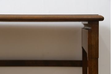 和製アンティーク　希少!!　天板に施された象嵌の枠組みがさりげないアクセント!!古い洋館のネストテーブル(サイドテーブル、カフェテーブル、コーヒーテーブル、ローテーブル)(R-075270)