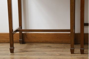 和製アンティーク　希少!!　天板に施された象嵌の枠組みがさりげないアクセント!!古い洋館のネストテーブル(サイドテーブル、カフェテーブル、コーヒーテーブル、ローテーブル)(R-075270)