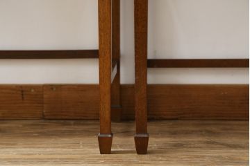 和製アンティーク　希少!!　天板に施された象嵌の枠組みがさりげないアクセント!!古い洋館のネストテーブル(サイドテーブル、カフェテーブル、コーヒーテーブル、ローテーブル)(R-075270)