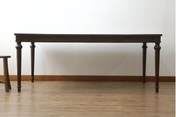 中古　カリモク家具(karimoku)　domani(ドマーニ)　PROCEED(プロシード)シリーズ　シックな色味とスタイリッシュなデザインが魅力的なダイニングテーブル(食卓、4人掛け、6人掛け)(R-075294)