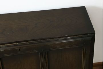 中古　美品　希少モデル　ERCOL(アーコール)　エルム材　クラシカルな佇まいで落ち着いた雰囲気を醸し出すライティングビューロー(ワークデスク、簿記机、収納棚、戸棚、在宅用、在宅ワーク用)(R-075298)