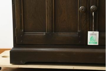 中古　美品　希少モデル　ERCOL(アーコール)　エルム材　クラシカルな佇まいで落ち着いた雰囲気を醸し出すライティングビューロー(ワークデスク、簿記机、収納棚、戸棚、在宅用、在宅ワーク用)(R-075298)