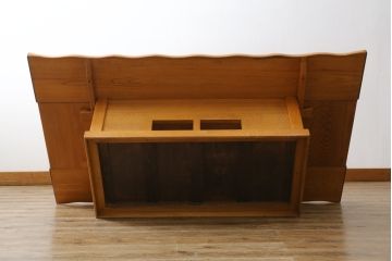 中古　大振り　ニレ材　明るい木の色味と木目が美しい囲炉裏テーブル(木製火鉢、長火鉢、ローテーブル、座卓)(R-075339)