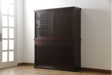 中古　民芸家具　和光　北樹　水屋150K　カバ材　落ち着いた木の色味がシックな雰囲気を醸し出す水屋箪笥(食器棚、戸棚、収納棚、キャビネット)(R-075340)