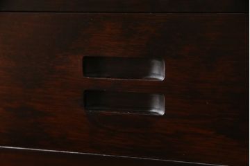 中古　民芸家具　和光　北樹　水屋150K　カバ材　落ち着いた木の色味がシックな雰囲気を醸し出す水屋箪笥(食器棚、戸棚、収納棚、キャビネット)(R-075340)