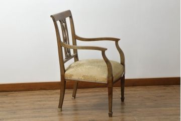 イギリスアンティーク　マホガニー材　クラシカルな佇まいが魅力的な古い洋館の象嵌入りアームチェア(ダイニングチェア、椅子、イス、英国)(R-075342)