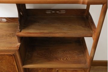 和製ビンテージ　温かみのある色合いと美しい木目が魅力の茶棚(違い棚、飾り棚、収納棚、戸棚、ヴィンテージ)(R-075345)